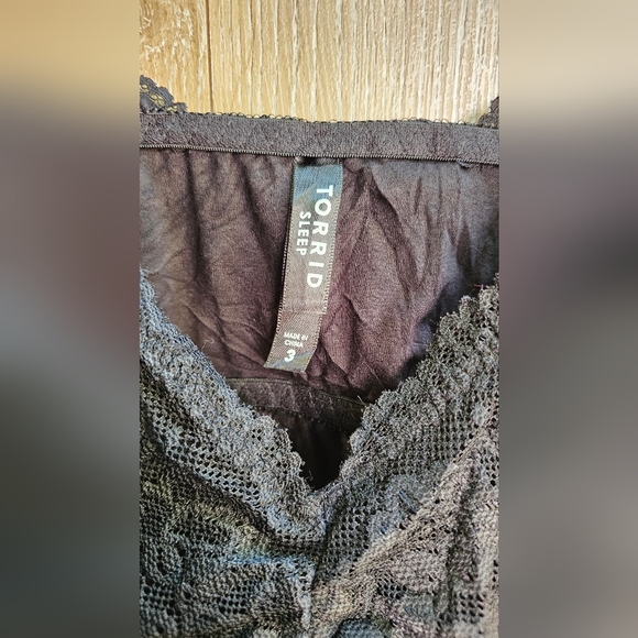 Torrid Sleep Black Lace Camisole Cami Size 3 - Picture 2 of 3